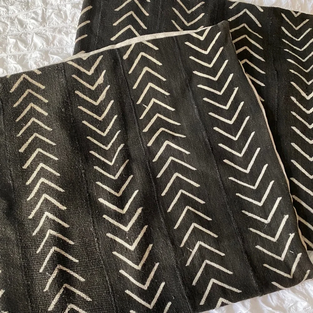 RH Mudcloth Black and White Chevron Euro Pillow Cover Shams Set Of 2 Restoration